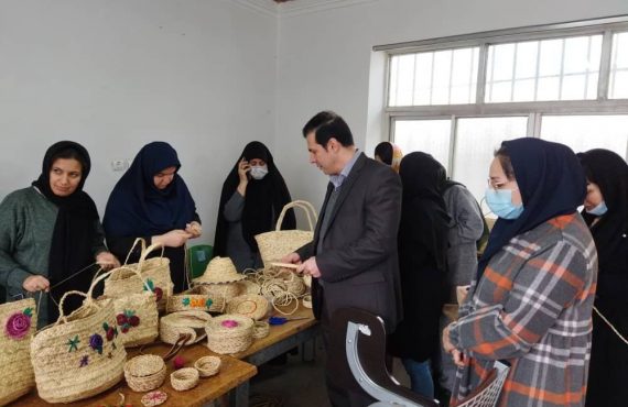 برگزاری رایگان دوره آموزش صنایع دستی در صومعه سرا